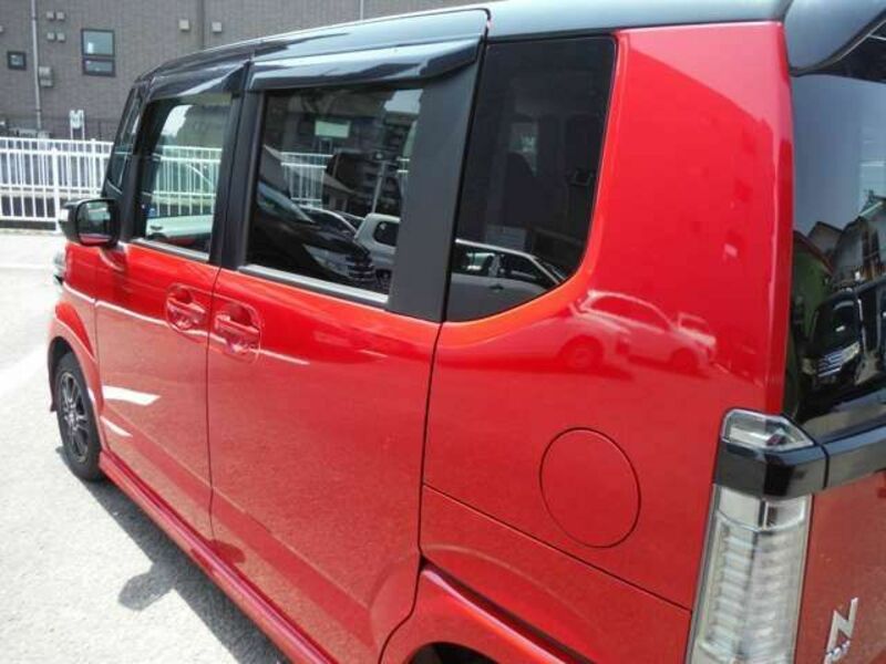 N BOX CUSTOM-9