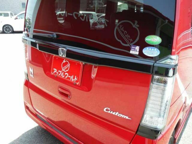 N BOX CUSTOM-13