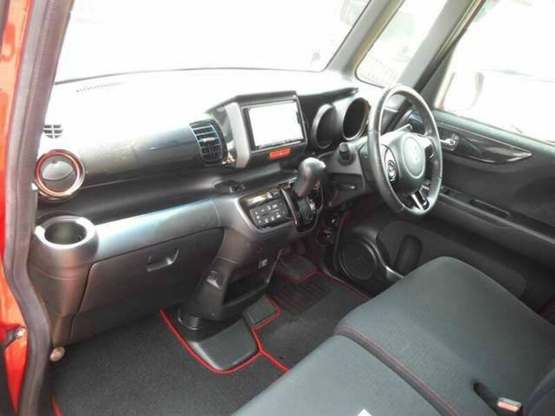 N BOX CUSTOM-14