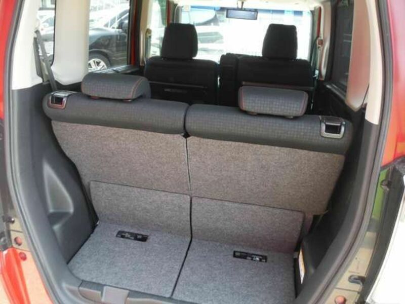 N BOX CUSTOM-17