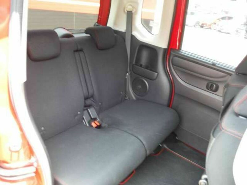 N BOX CUSTOM-19