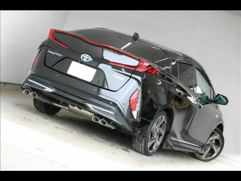 PRIUS PHV