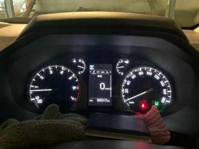TOYOTA　LAND CRUISER PRADO