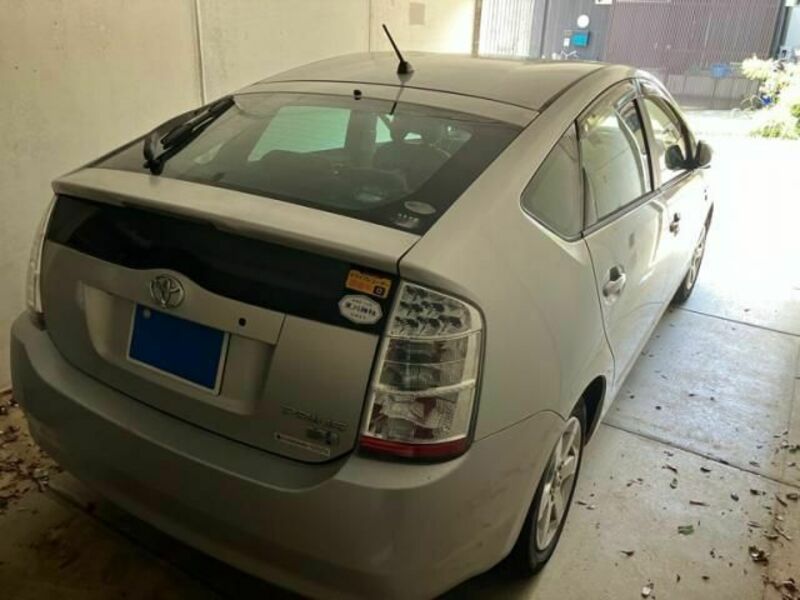 PRIUS-2