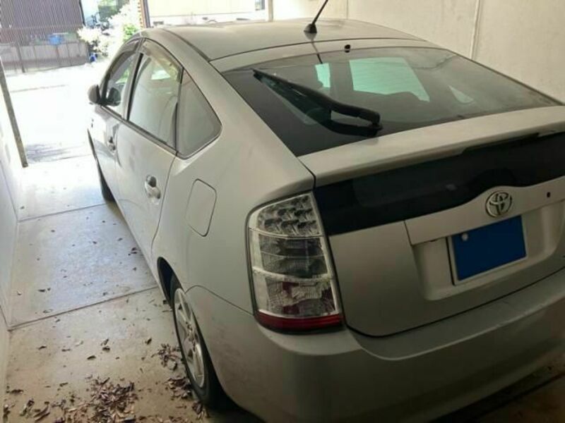 PRIUS-3