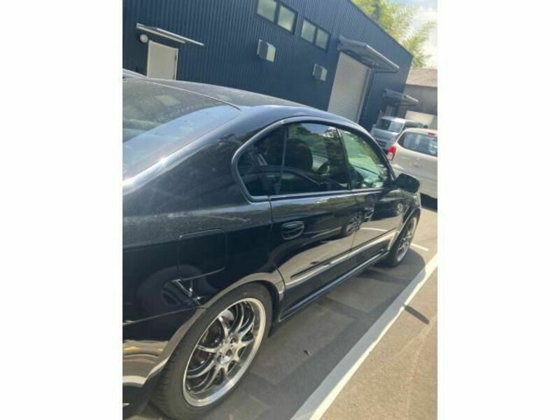 LEGACY B4