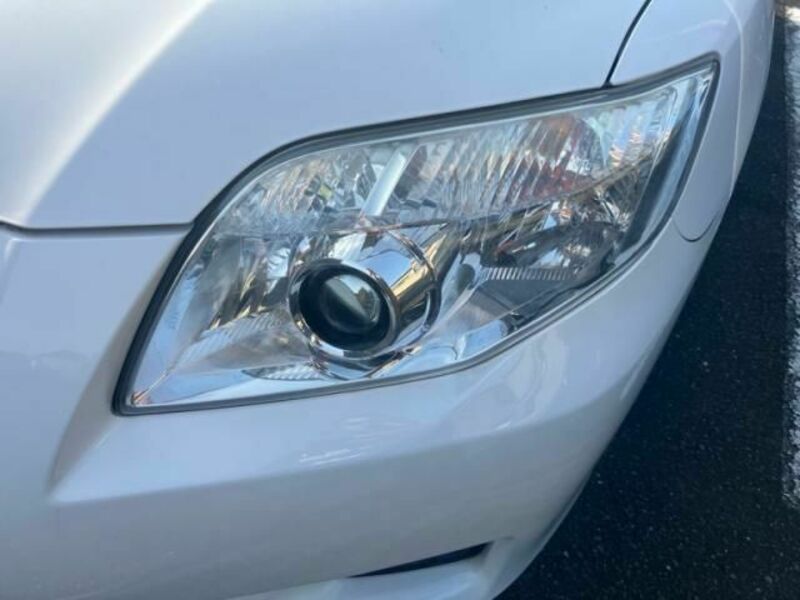 COROLLA AXIO