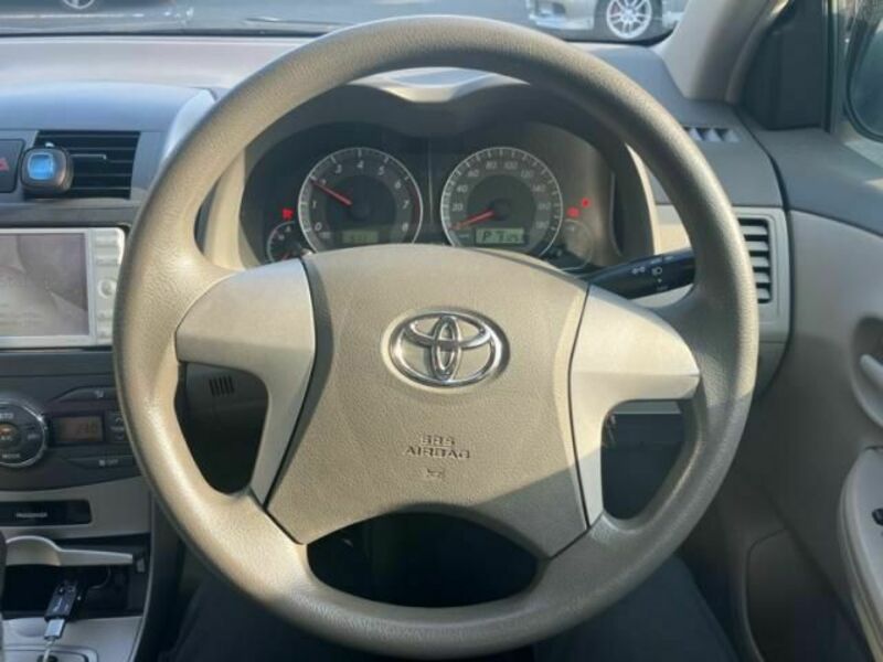 COROLLA AXIO