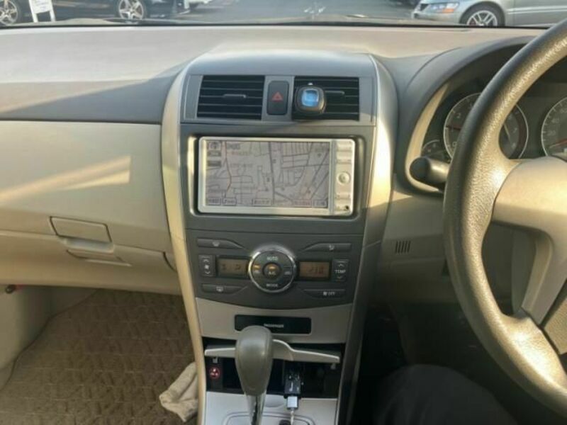 COROLLA AXIO