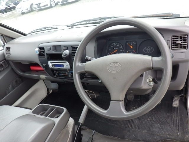 TOWNACE TRUCK-4