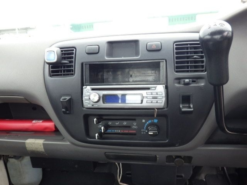 TOWNACE TRUCK-11
