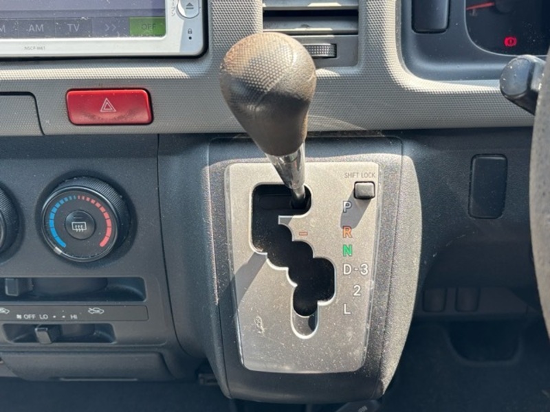 HIACE VAN-10