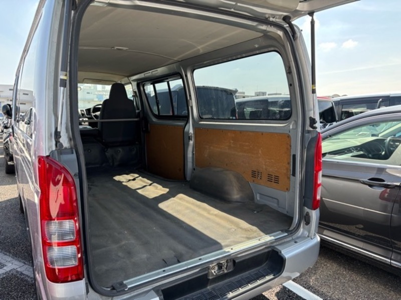 HIACE VAN-12