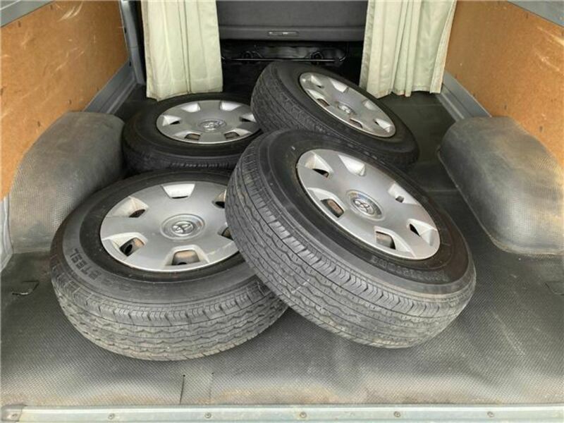 HIACE-19