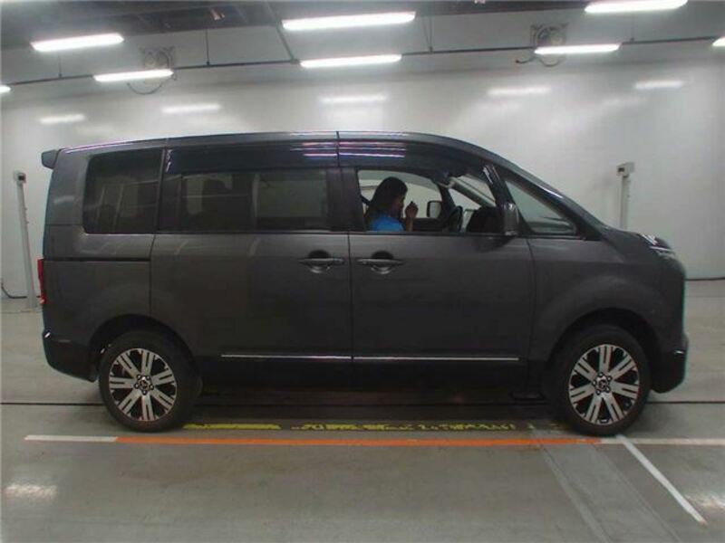 DELICA D5-1