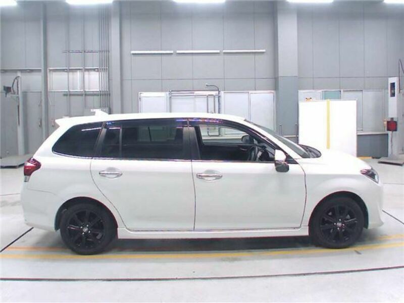 COROLLA FIELDER