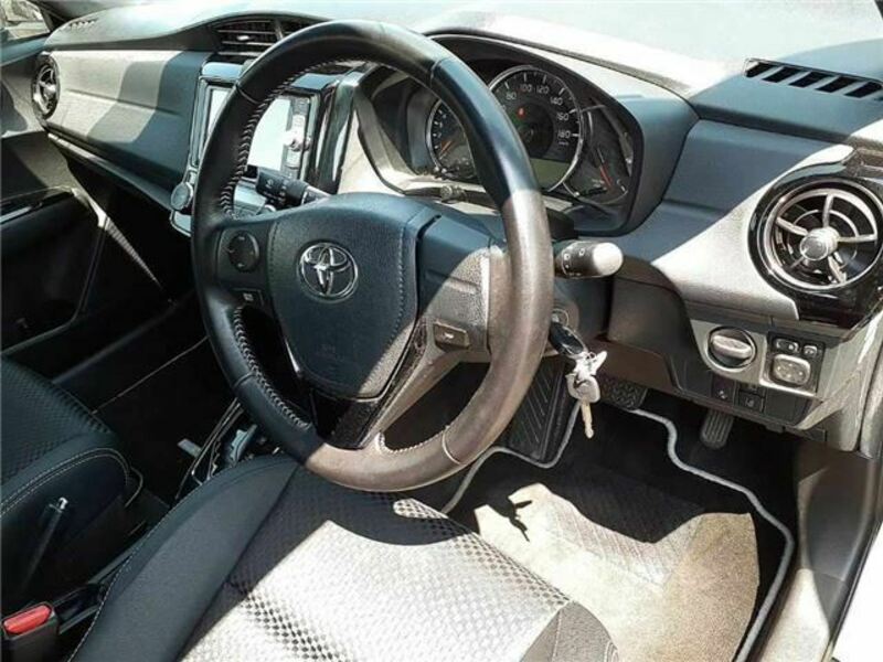 COROLLA FIELDER