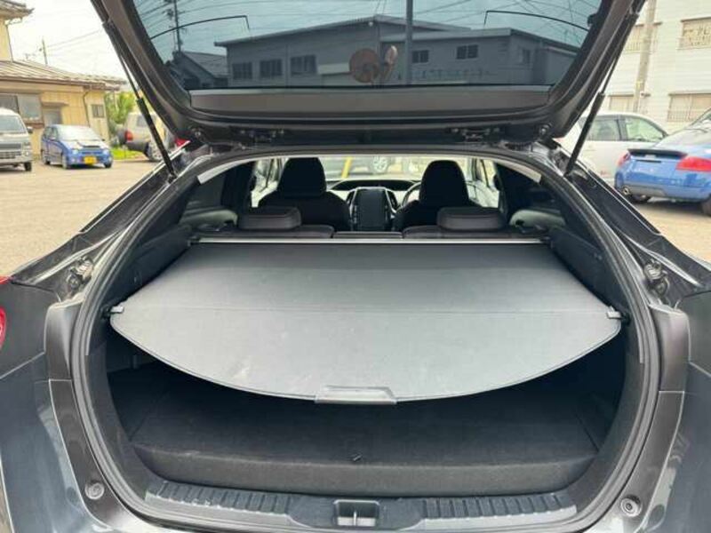 PRIUS PHV
