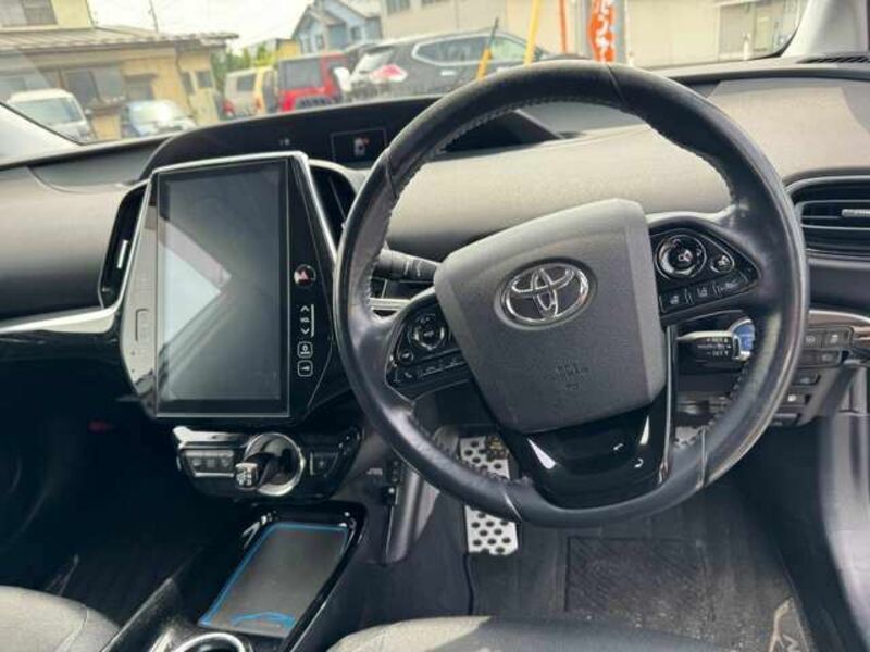 PRIUS PHV