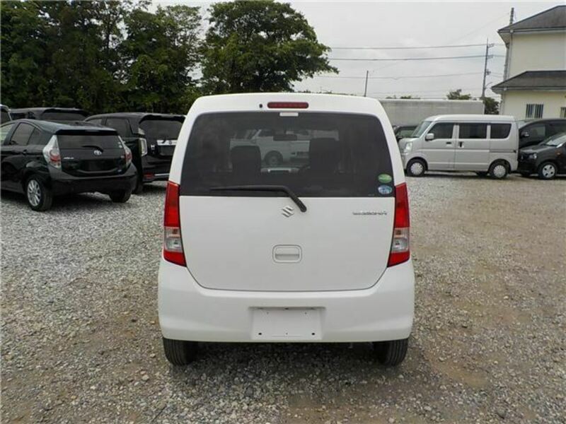 WAGON R-8