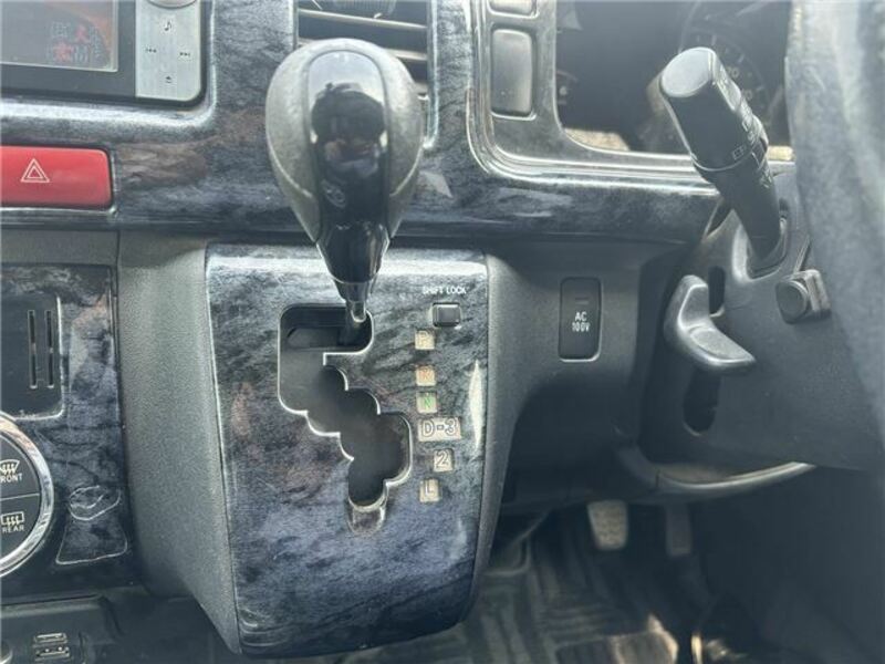 HIACE-22