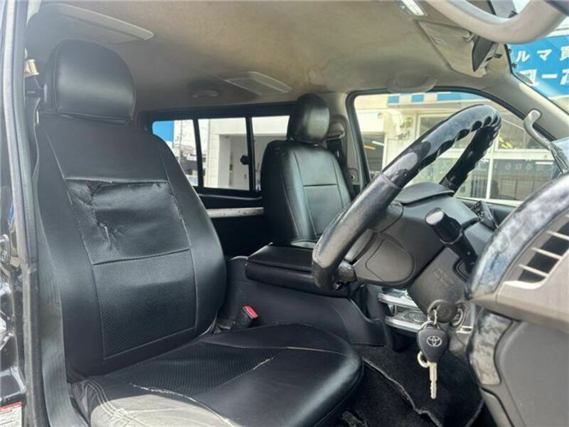 HIACE-29