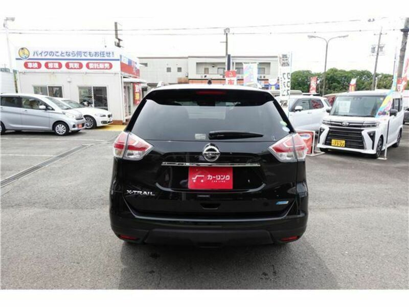 X-TRAIL