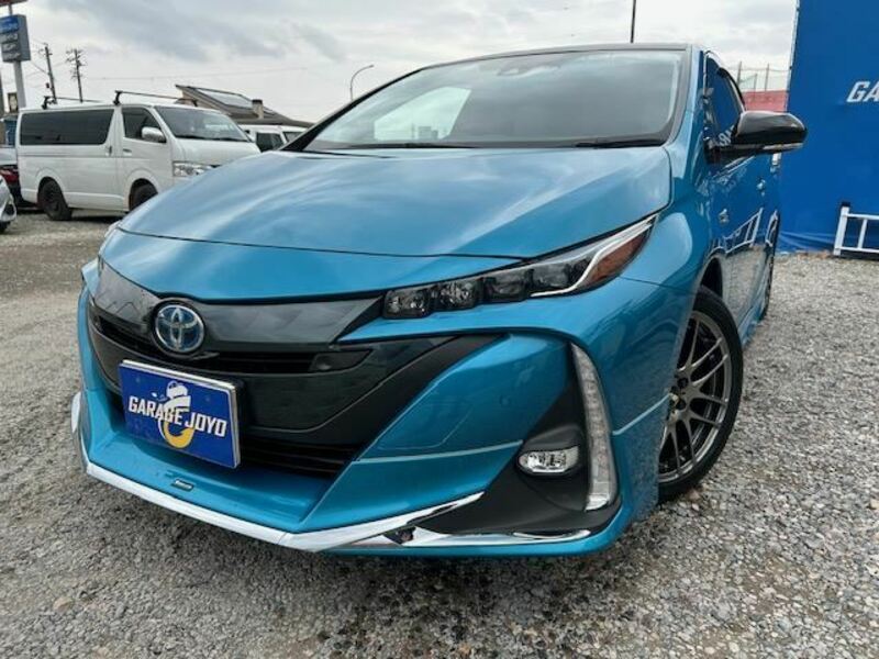 TOYOTA PRIUS PHV