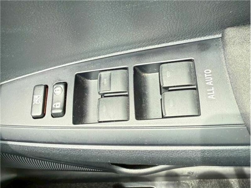 COROLLA FIELDER-10