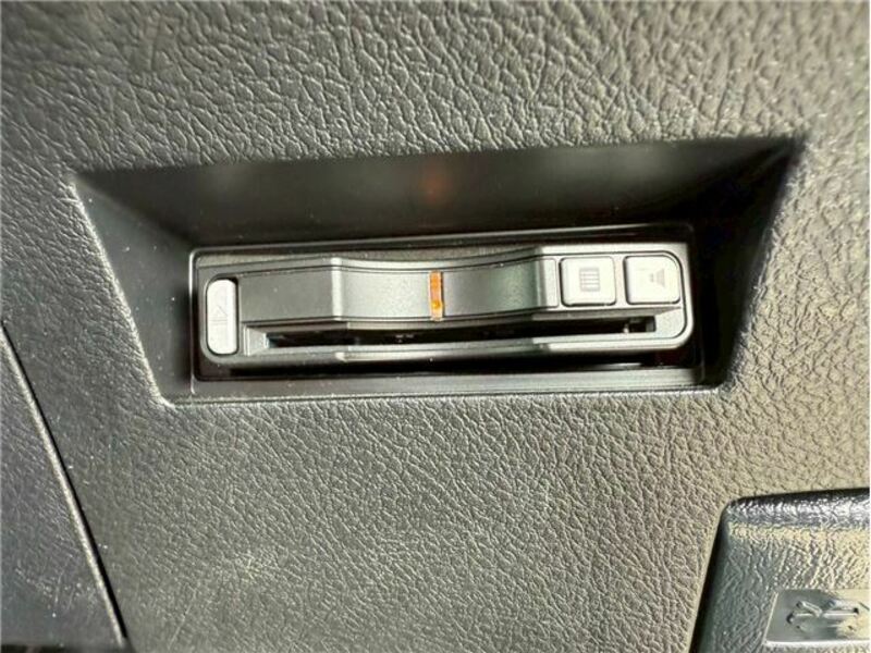 COROLLA FIELDER-15
