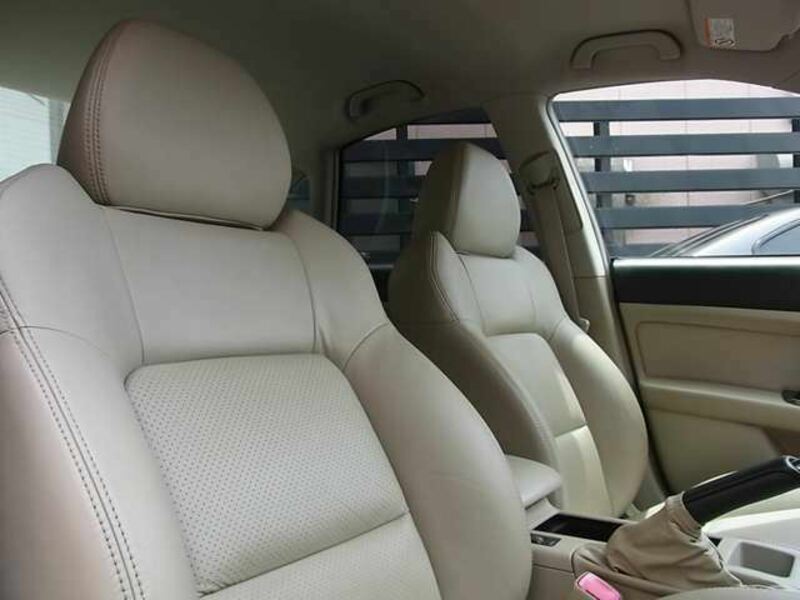 LEGACY B4