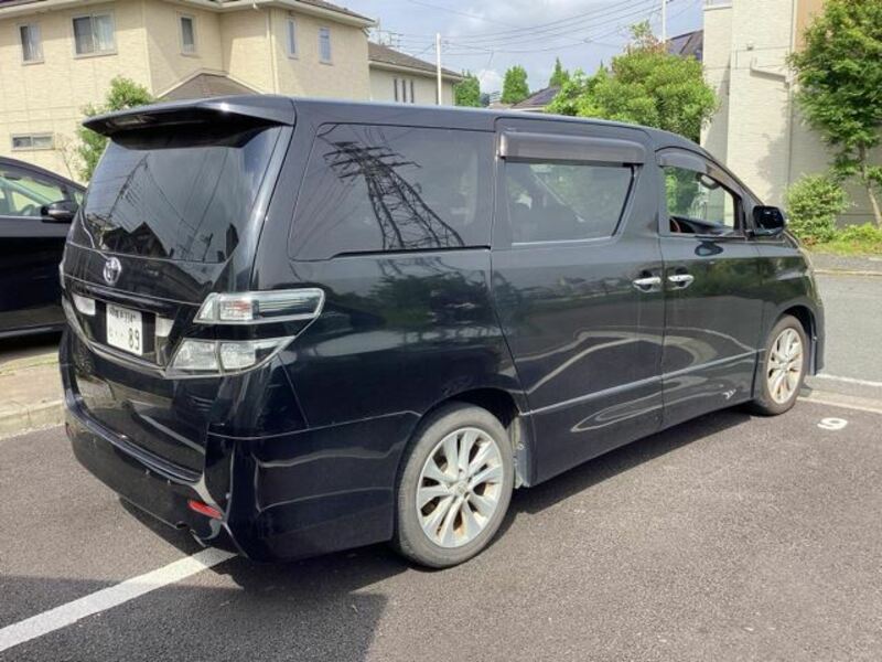 VELLFIRE