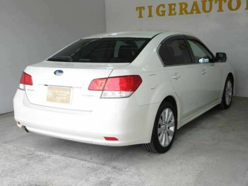 LEGACY B4