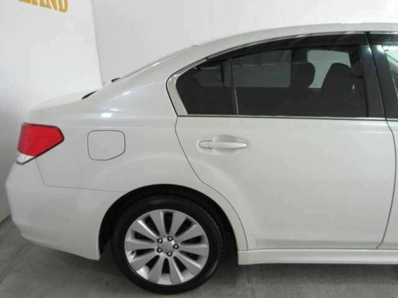LEGACY B4