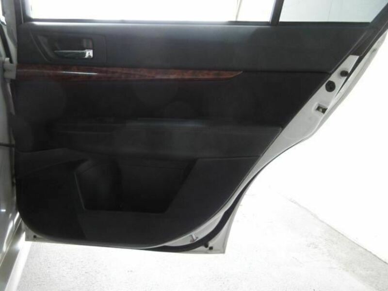 LEGACY B4