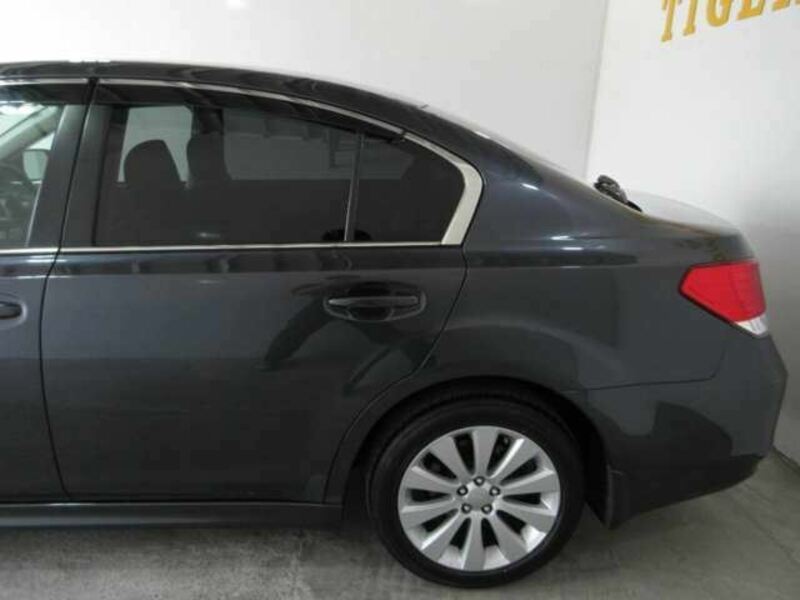 LEGACY B4