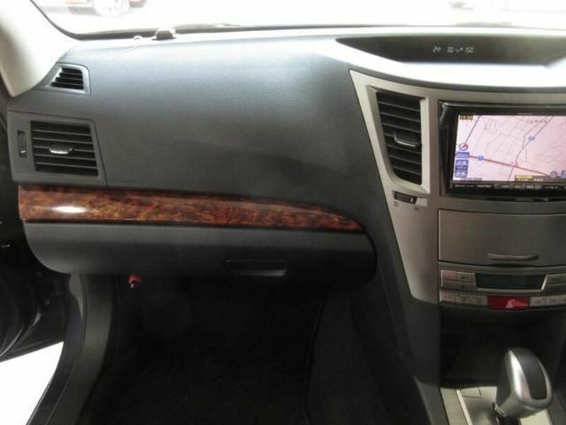 LEGACY B4