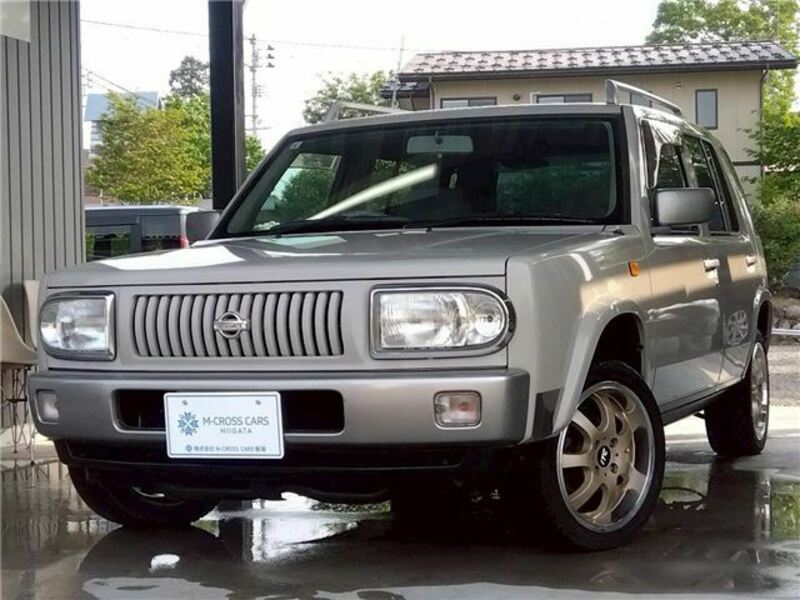 NISSAN RASHEEN