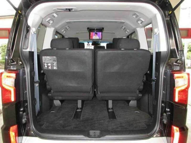 DELICA D5-37