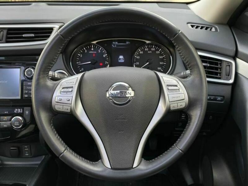 X-TRAIL