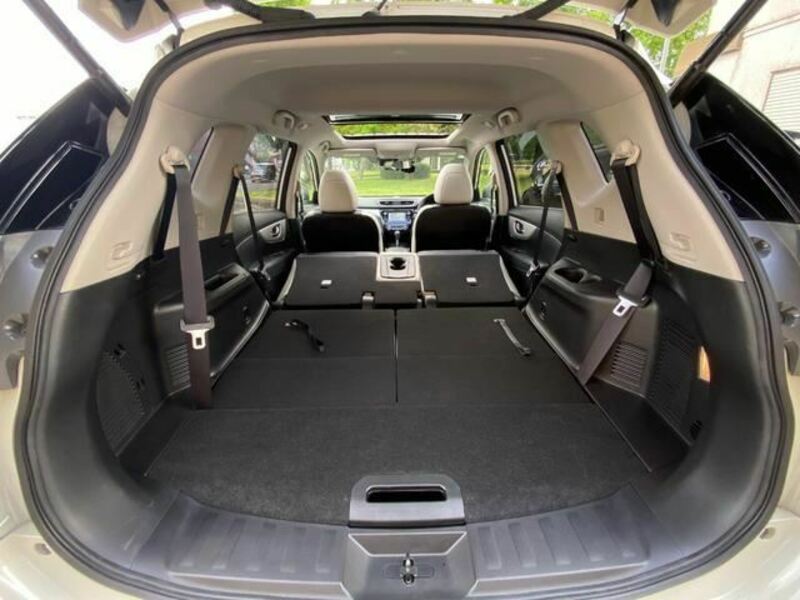 X-TRAIL