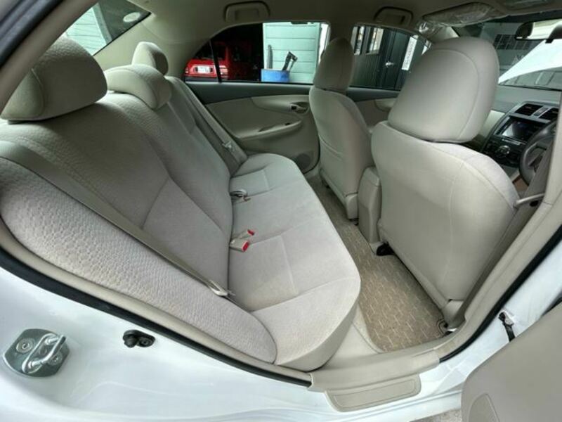 COROLLA AXIO
