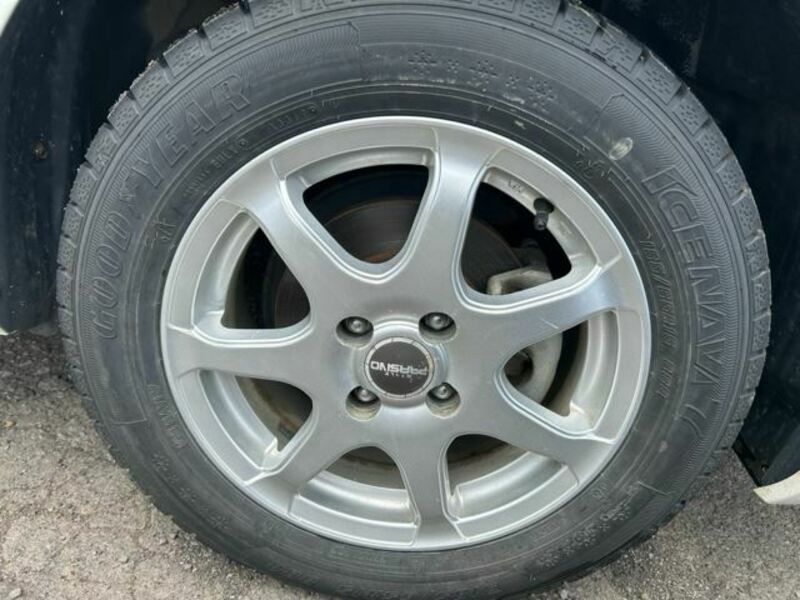 COROLLA AXIO