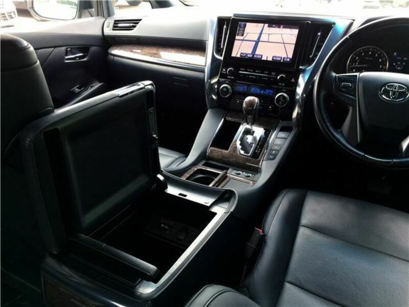 ALPHARD-37