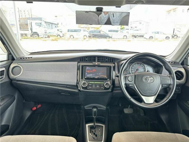 COROLLA AXIO