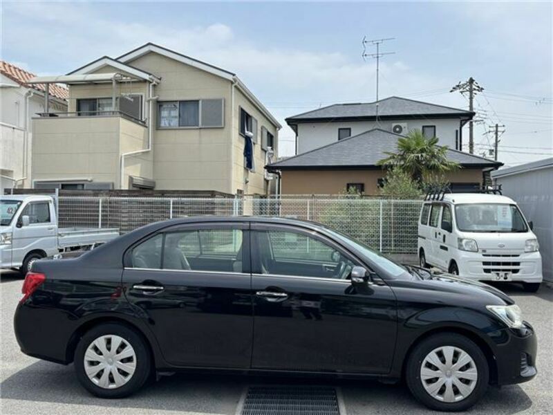 COROLLA AXIO