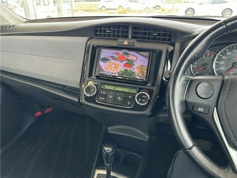 COROLLA AXIO