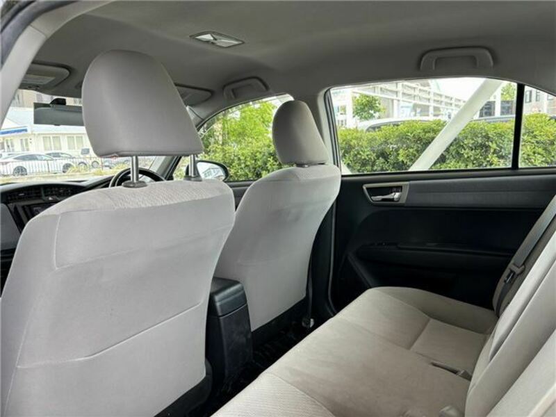 COROLLA AXIO