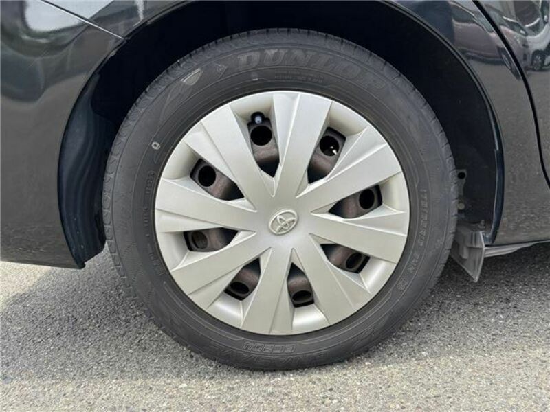 COROLLA AXIO