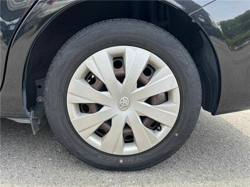 COROLLA AXIO